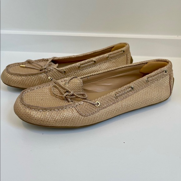 Talbots Gold Shimmery Flats 8.5 - Picture 2 of 6